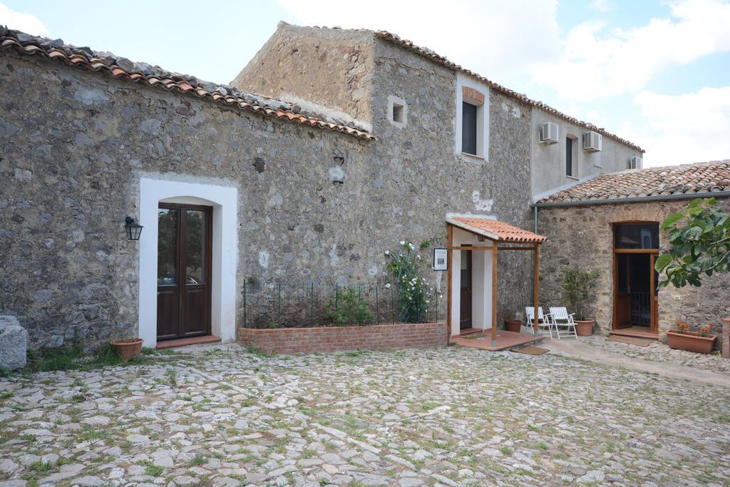 La Ferula Bed & Breakfast Scillato  Eksteriør bilde