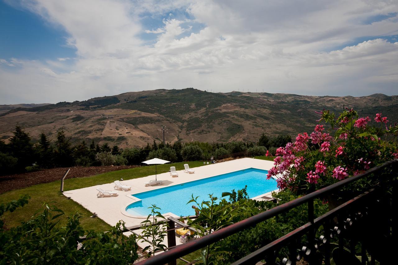La Ferula Bed & Breakfast Scillato  Eksteriør bilde